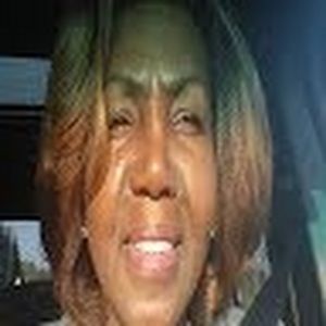 Meet your Posher, Eva